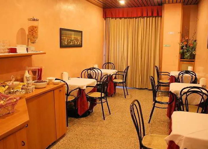 Отель Lugano 3*