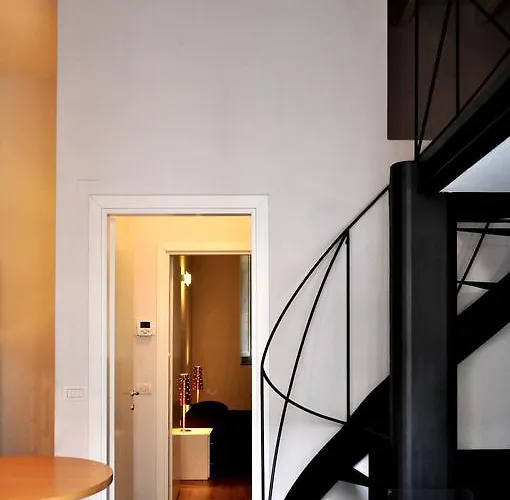 Easy - And Navigli Lägenhetshotell Milano