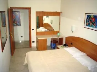 호텔 Hotel2000