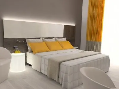 Boutique Duomo فندق ميلان