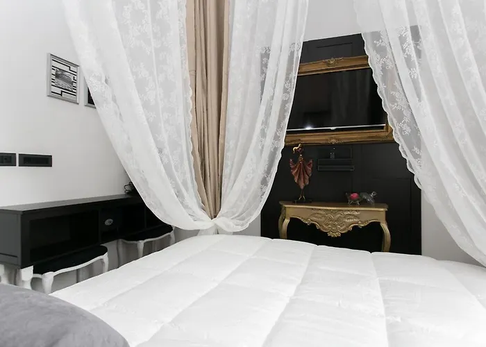 Dei Mercanti Hotel apartamentowy 4*