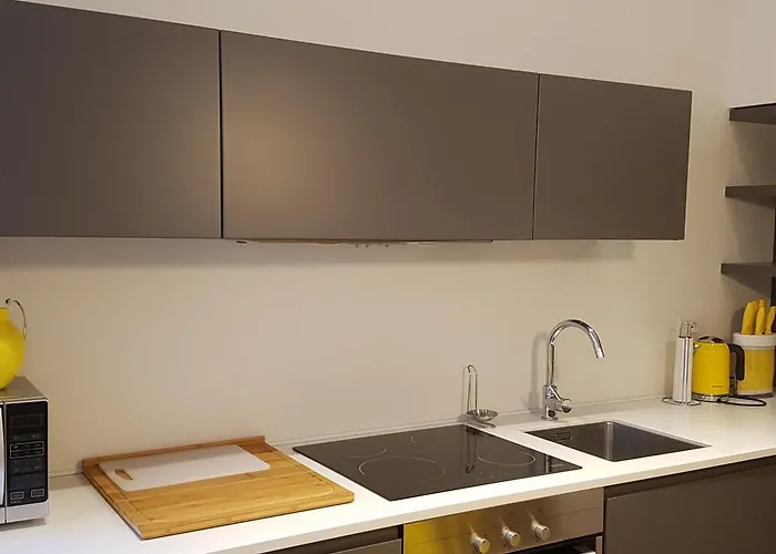 Madeleine - Brera Milan