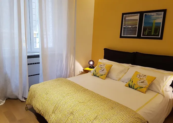 Madeleine - Brera Apartment Milan