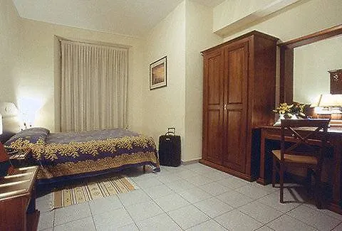 Pavone Hotel 3*