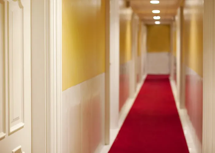 Ih Puccini 酒店 4*