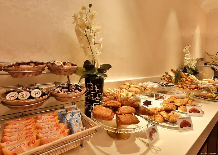 Отель Worldhotel Casati 18 Милан