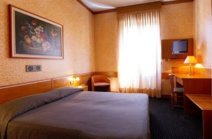 Hotel Mentana, By R Collection