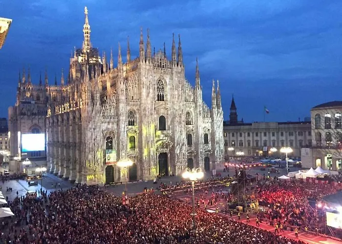 The Glamore Duomo Милан