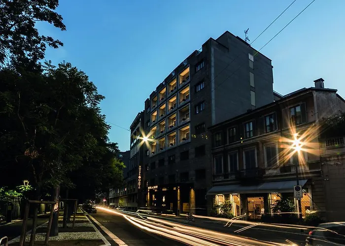 Otel Manin 4*