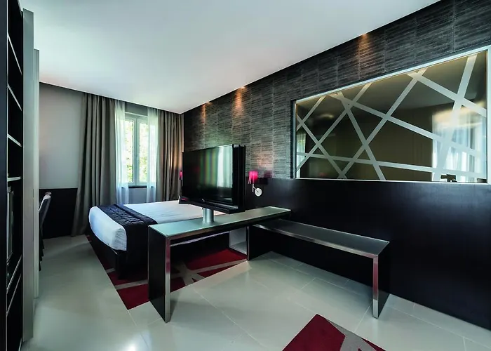 Otel Manin 4*
