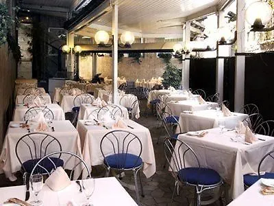 Mokinba Sant'ambroeus 3* מילאנו