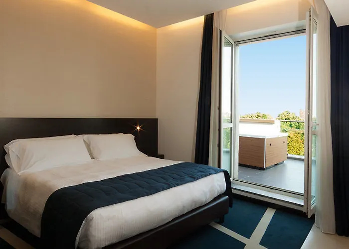 Otel Manin 4*