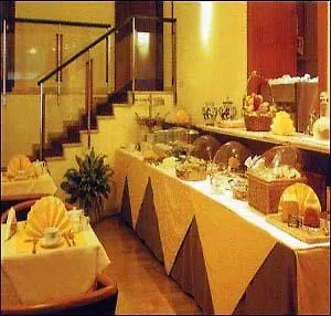 Hotel Genius Downtown 3*