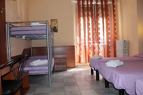 Valley Hotel *