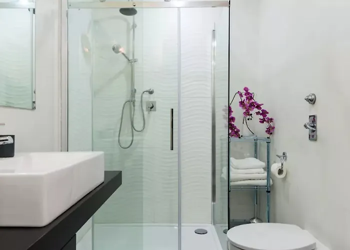 Queen Of Brera - San Marco 1 *