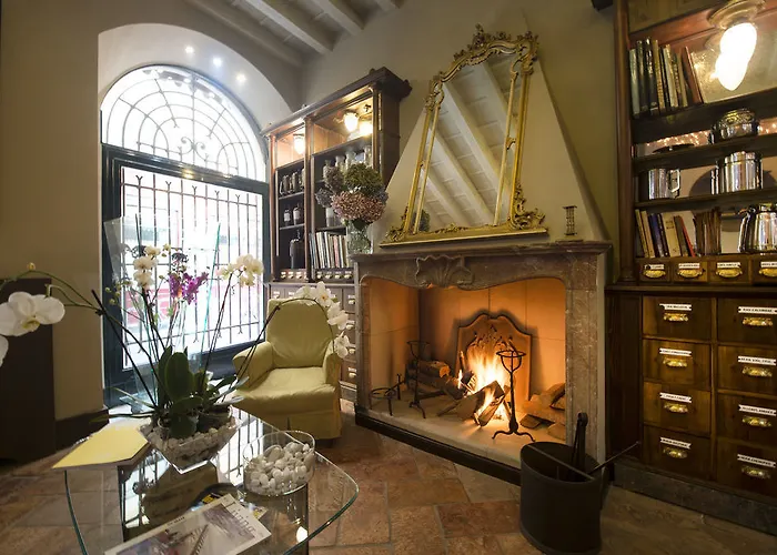 Отель Santa Marta Милан