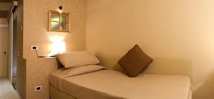 Mentana, By R Collection Hotell Milano