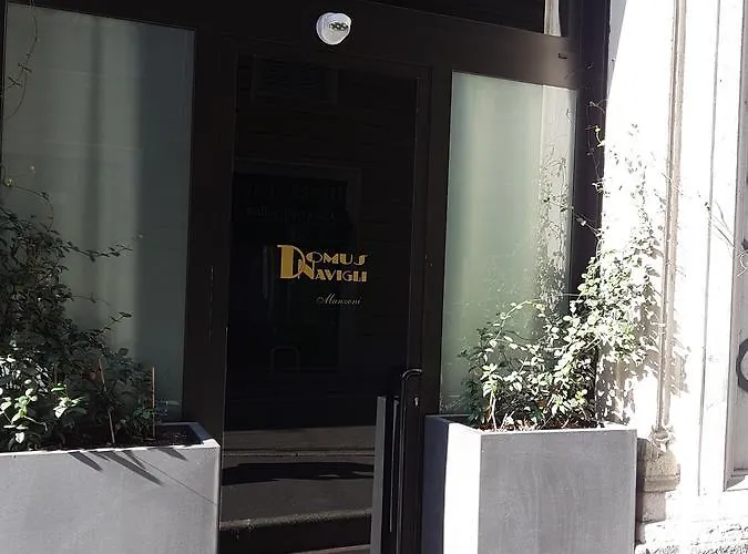Domus Navigli Милан