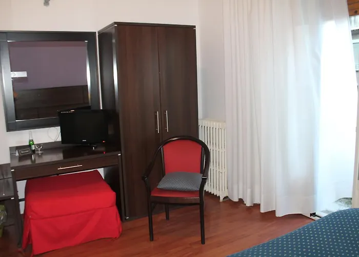 Catalani E Madrid Hotel Milano