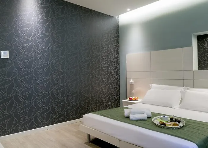 Navigliotel 19 - & 4*