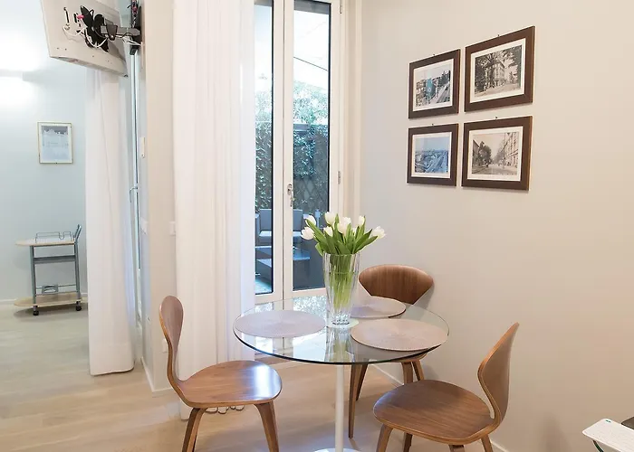 Porta Venezia Centro מלון