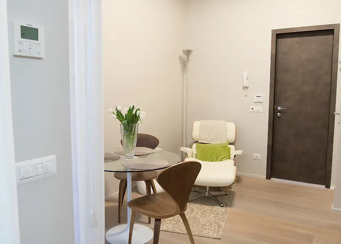 Porta Venezia Centro מלון