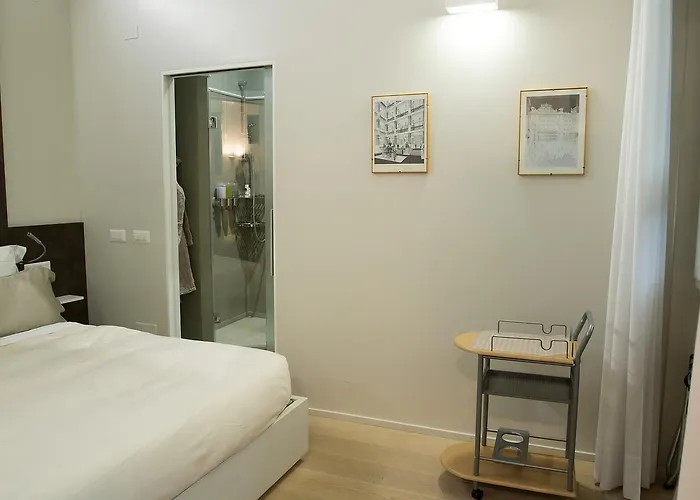 ホテル Porta Venezia Centro ミラノ