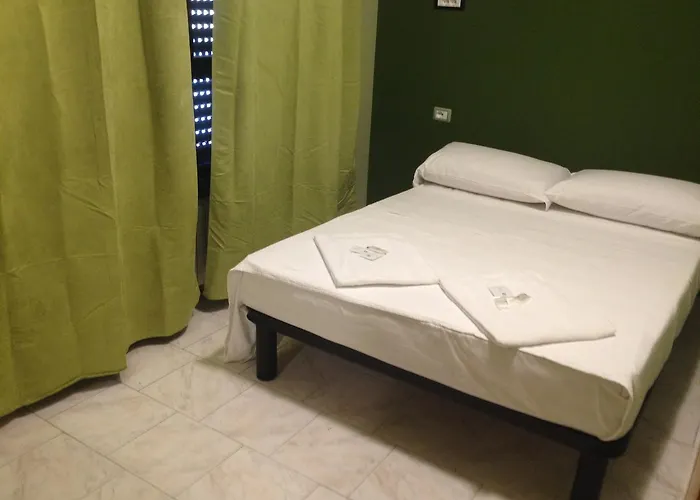 Mrhostel Vandrarhem *