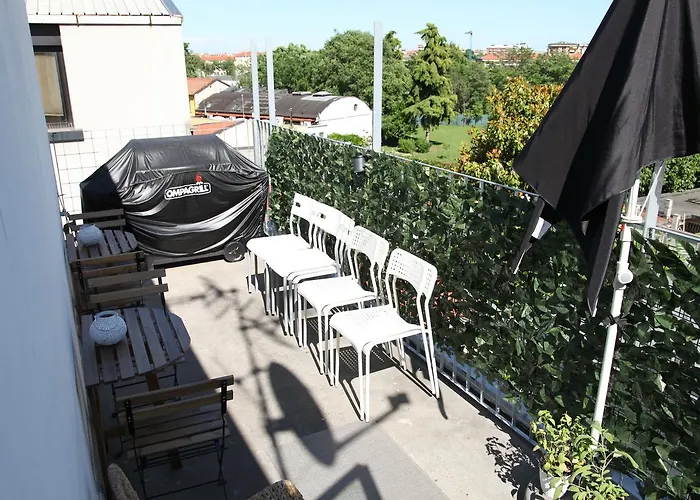 Atmos Luxe Navigli Хостел *