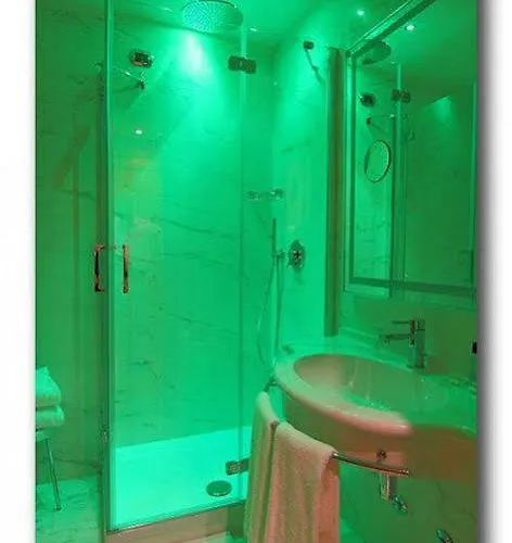 تيكو فندق ميلان