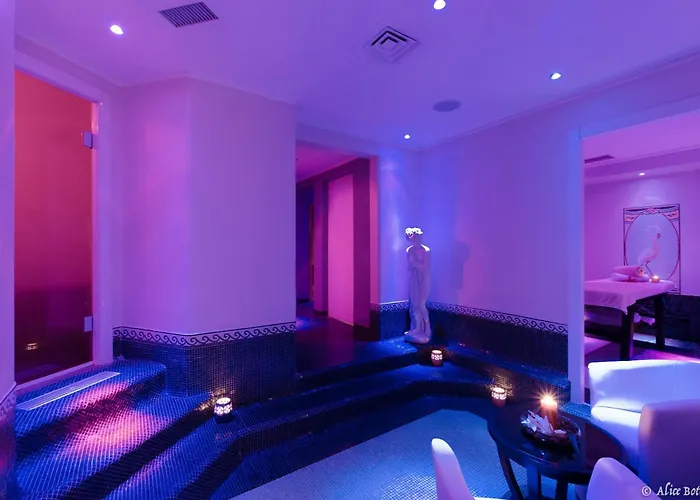 시나 드 라 빌 호텔 4*