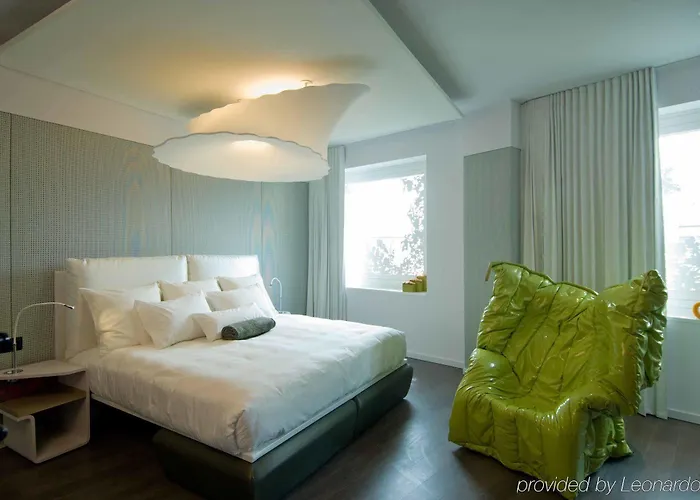 Palazzo Matteotti, The Dedica Anthology, Autograph Collection 밀라노