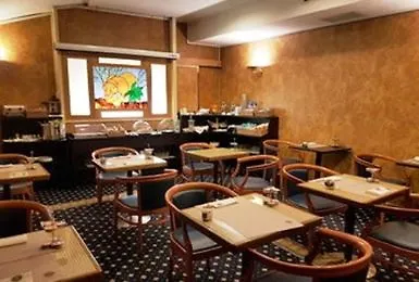 Hotell Mentana, By R Collection 4*