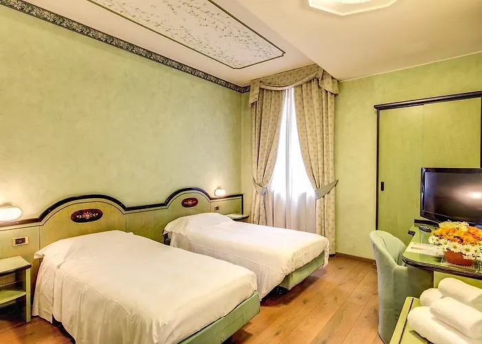 Hotel Ih Puccini Milán
