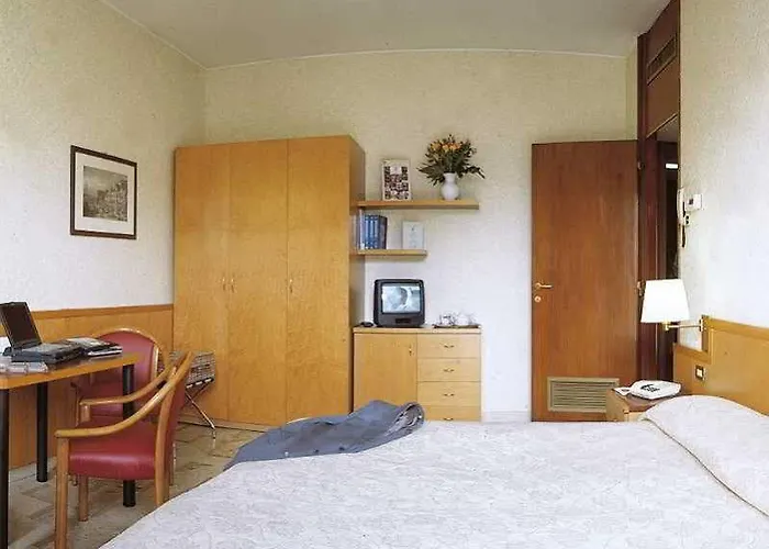 Ih Argonne Park Apartmanhotel Milánó