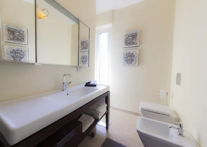 Bronzino House 3* Milano