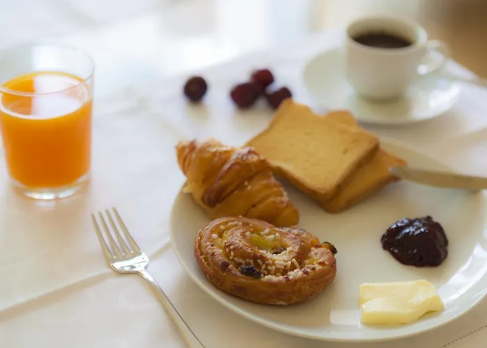 Bronzino House 3* ميلان