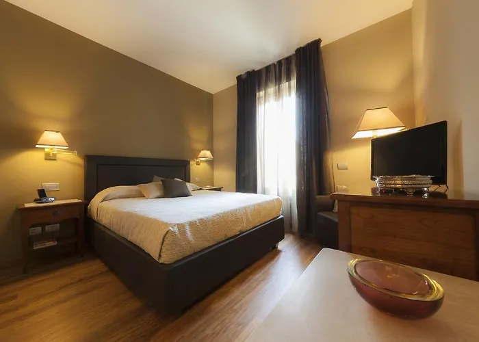 فندق مبيت وإفطار Bronzino House 3*
