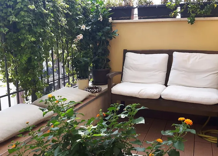 Bronzino House 3* ميلان