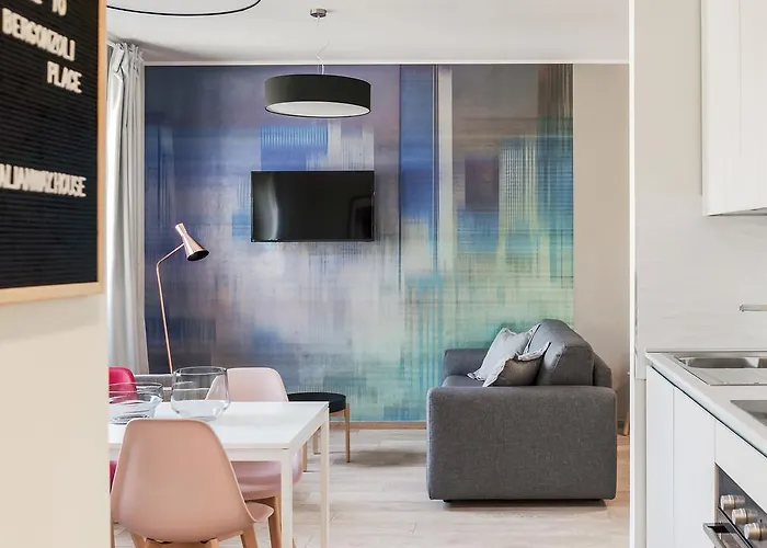 Italianway-bergonzoli Place * Milán