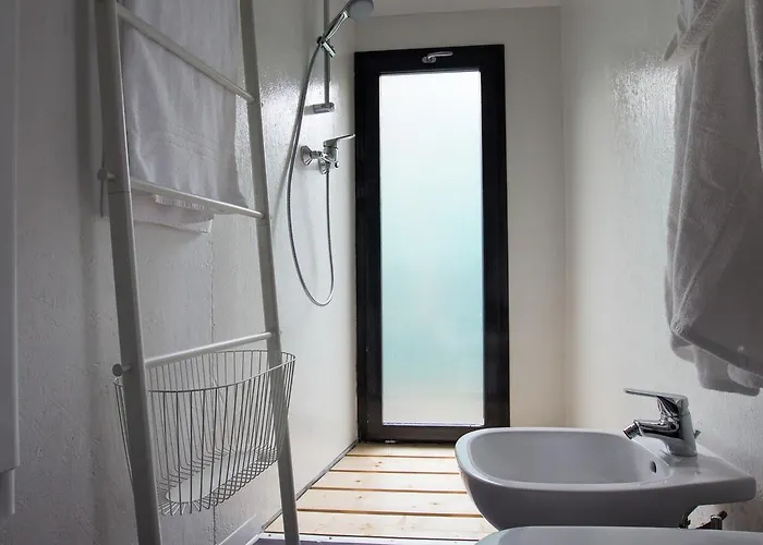 Ecosuite & אתר קמפינג מילאנו