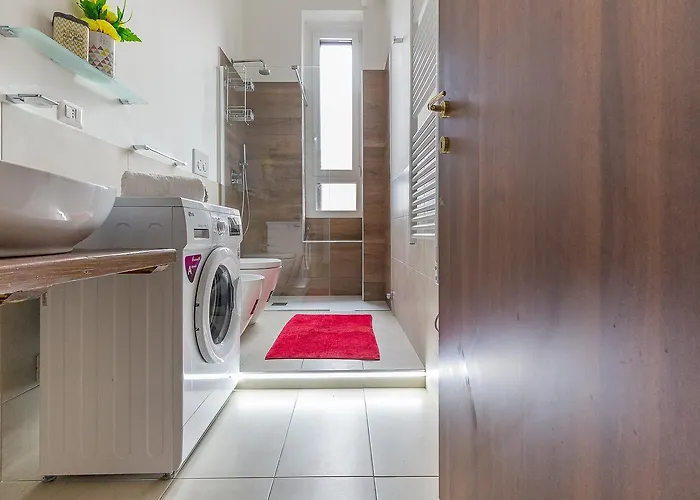 Alessia's Flat- Affori 3 *