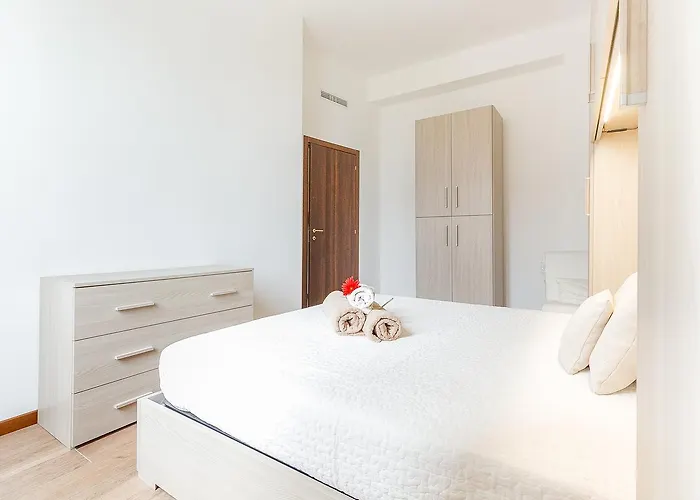 Alessia's Flat- Affori 3 *