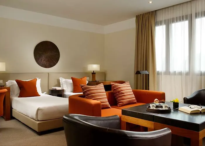 Milan Suite Hotel Отель 4*