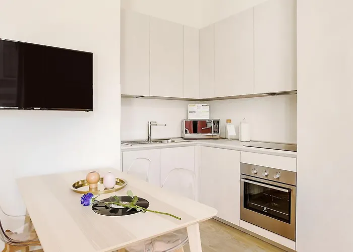 Italianway-bergonzoli Place * Milán