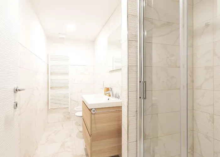 Italianway-bergonzoli Place Milán