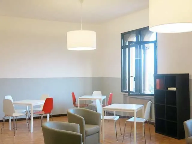 Casa Per Ferie Achille Ricci بيت ضيافة *