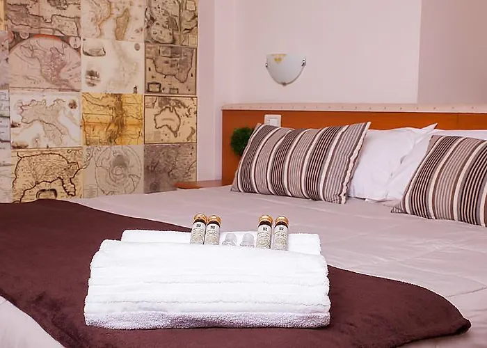 Отель Ares Милан