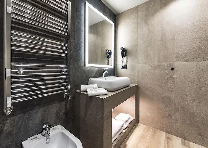 Hotel Just 4*