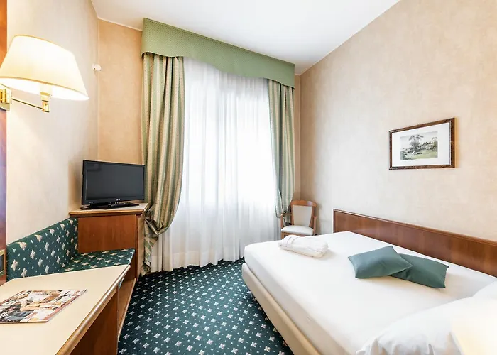 Ascot 4* Milano